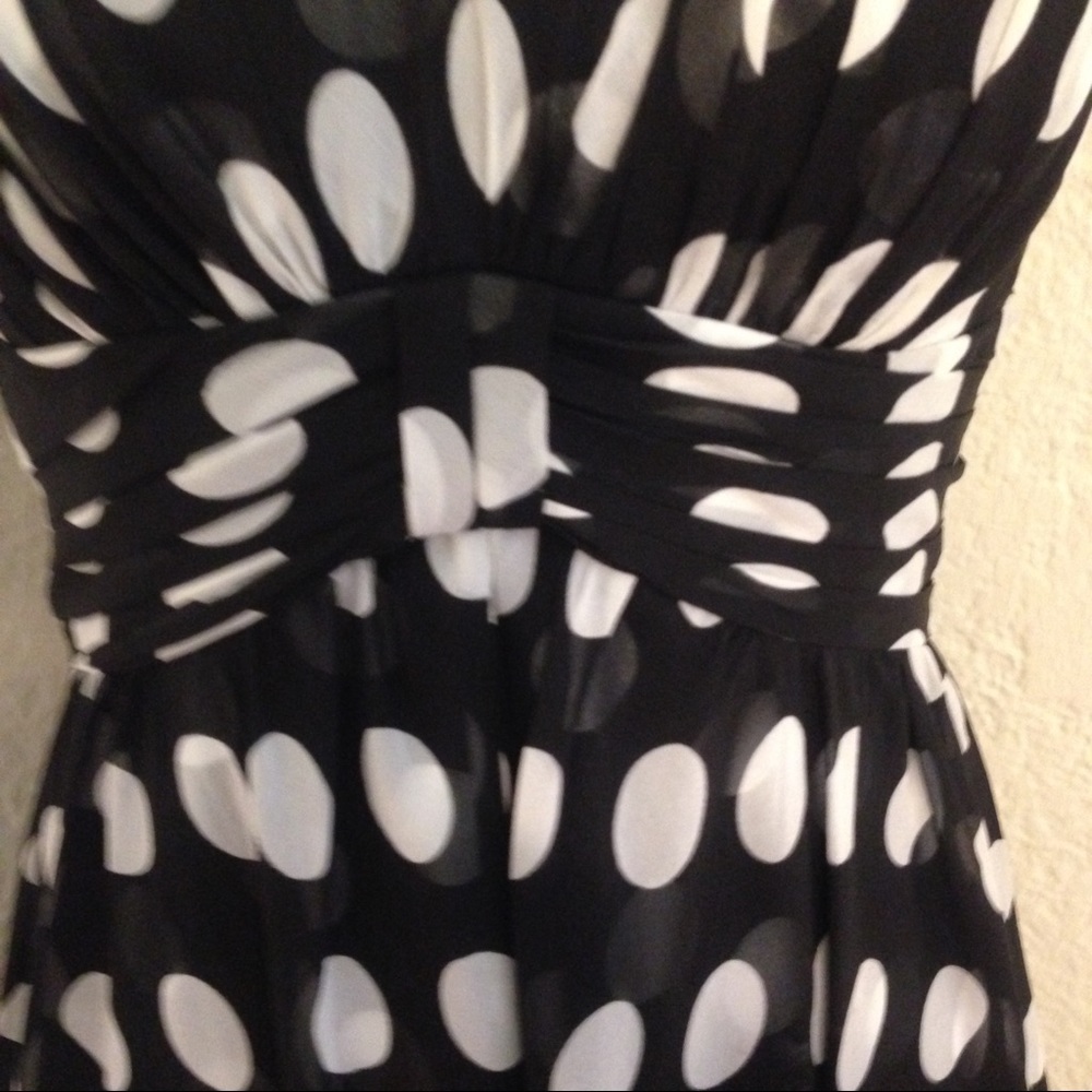 White House Black Market polka dot chiffon dress - Picture 3 of 6